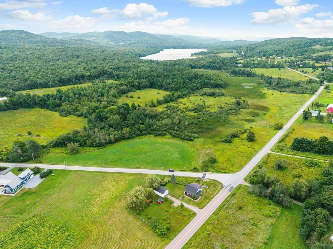 Photo of 3687 Oak Hill