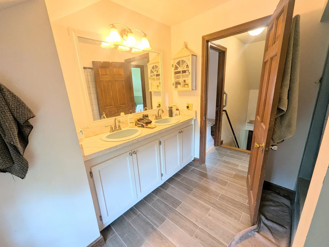 Photo of 3954 West Barnet