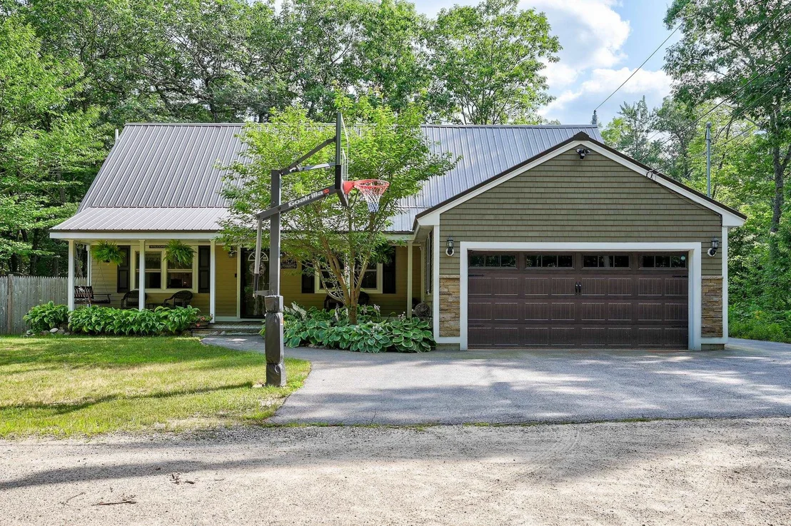 Photo of 633 Cobb Farm