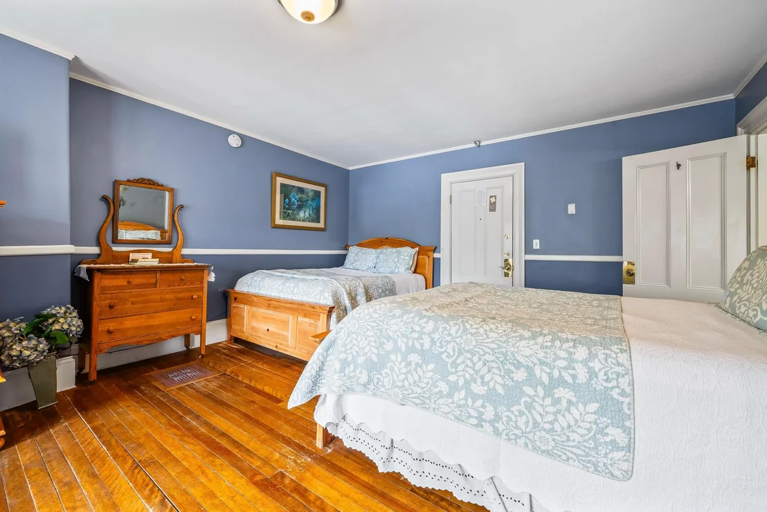 Photo of 12 Thorn Hill