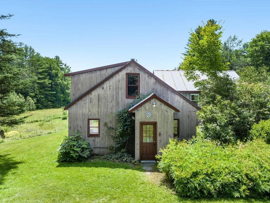 Photo of 663 Guyette