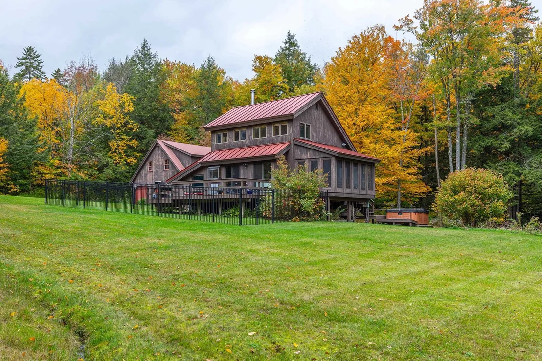 Photo of 628 Moss Brook