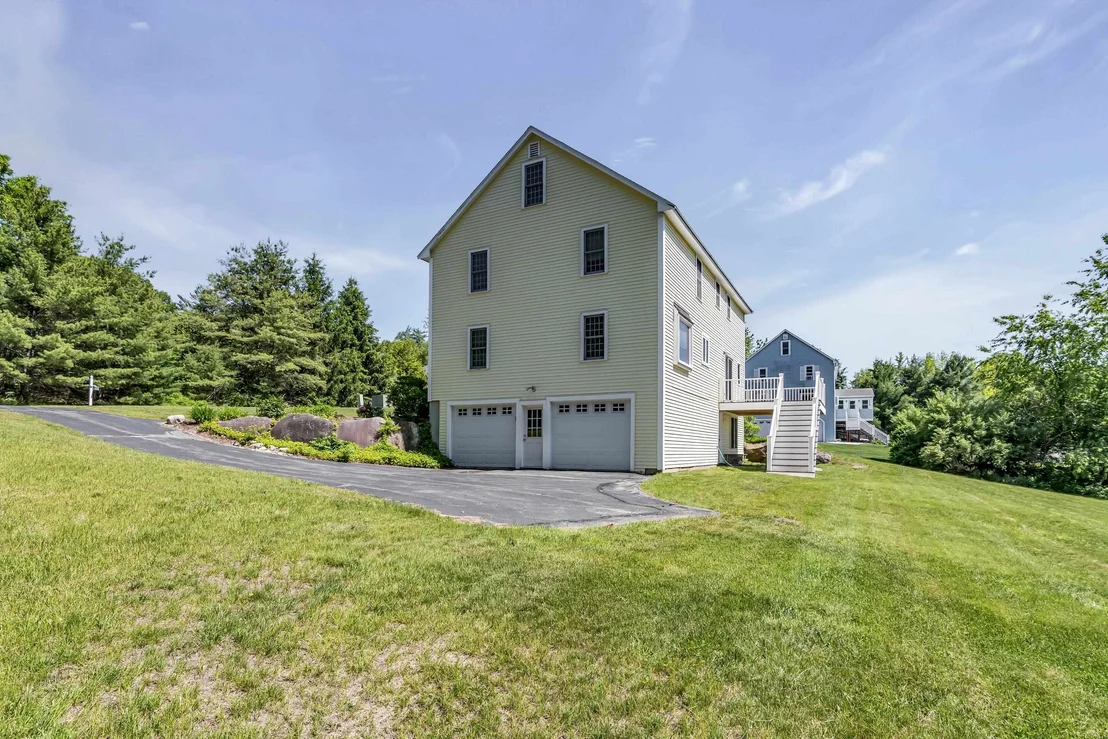 Photo of 11 Nutfield