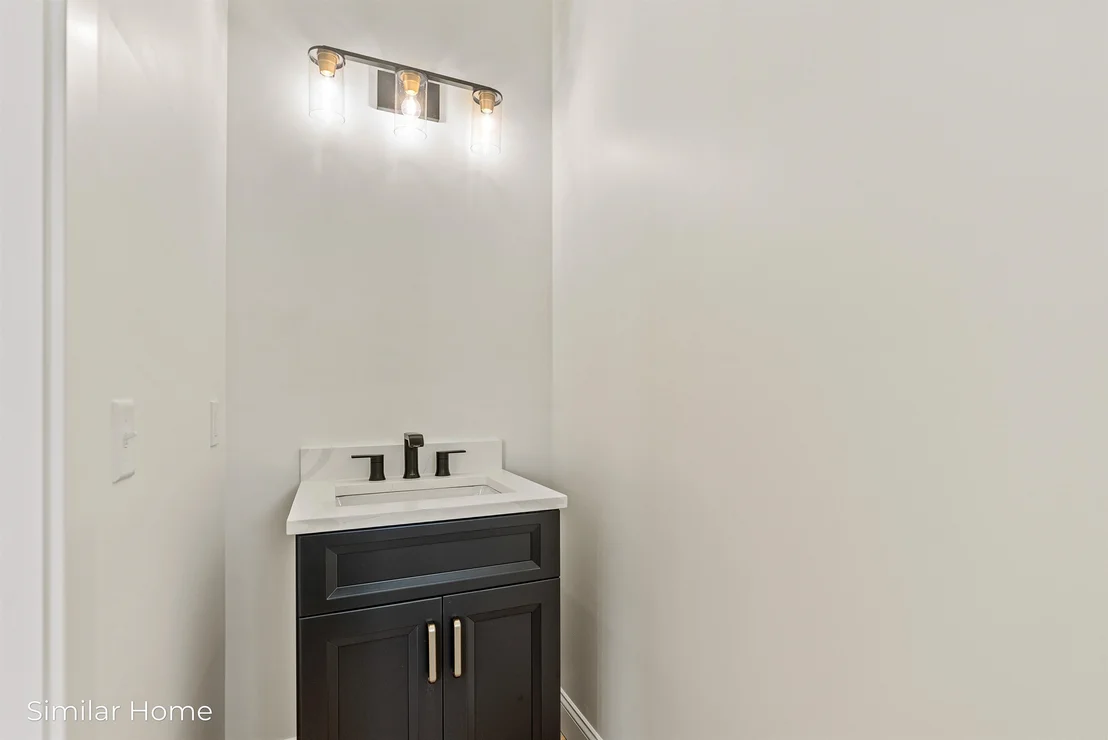 Photo of 104R Piscassic