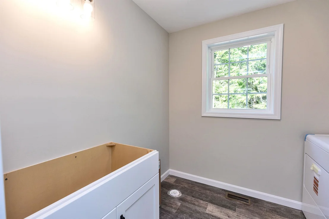 Photo of 32 Deerpoint