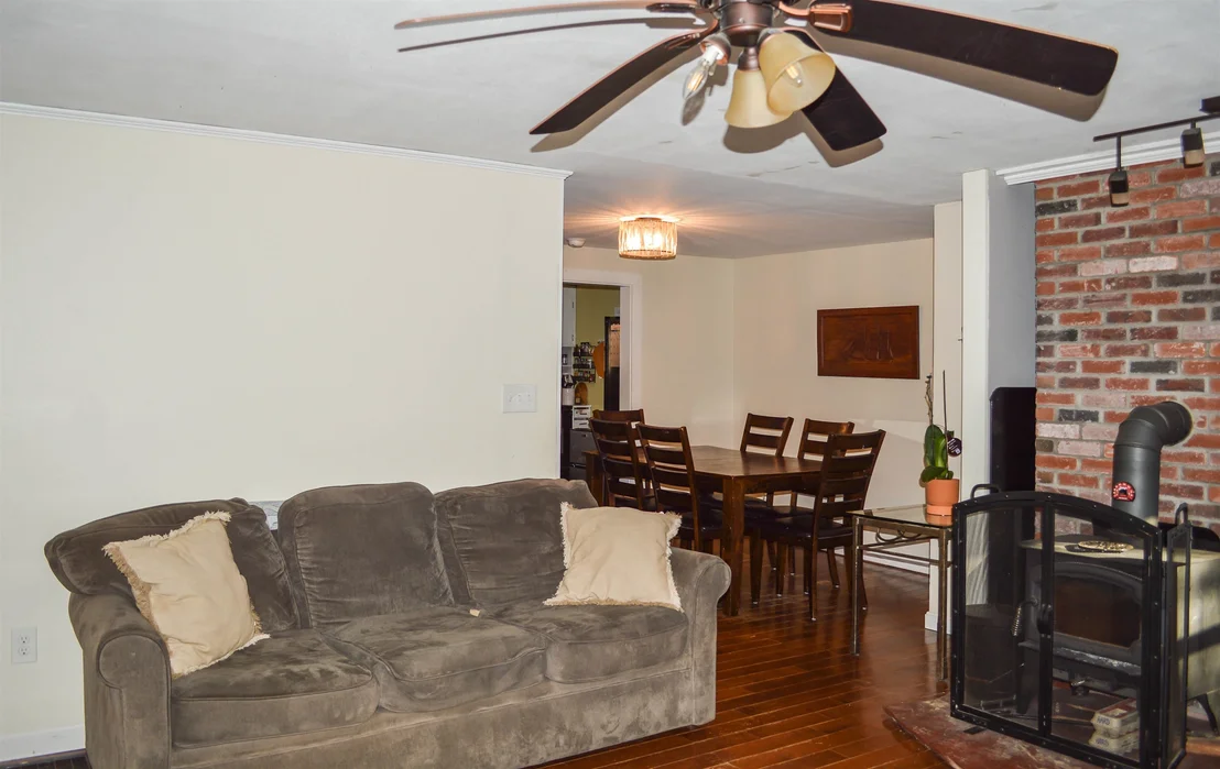 Photo of 139 Squantum