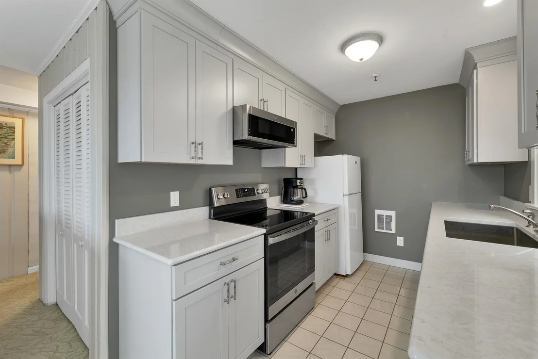 Photo of Unit N1 at 421 Ocean