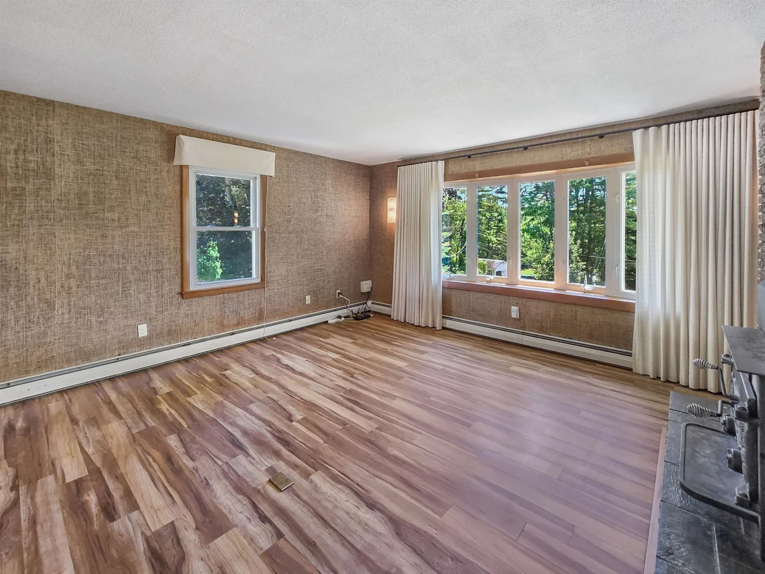 Photo of 6 Juniper Hill