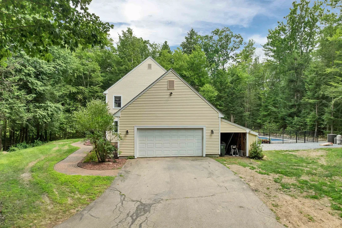 Photo of 11 Longview