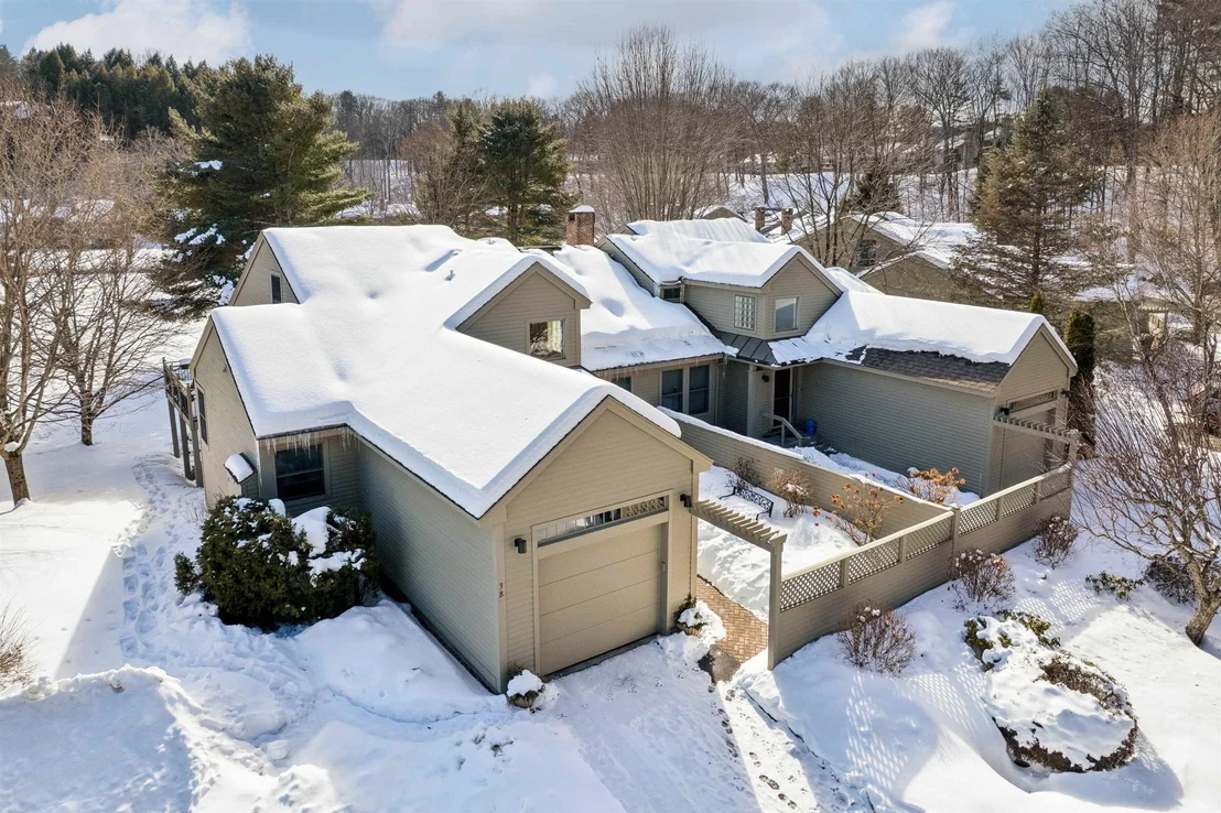 Photo of Unit 3B at 580 Murphys