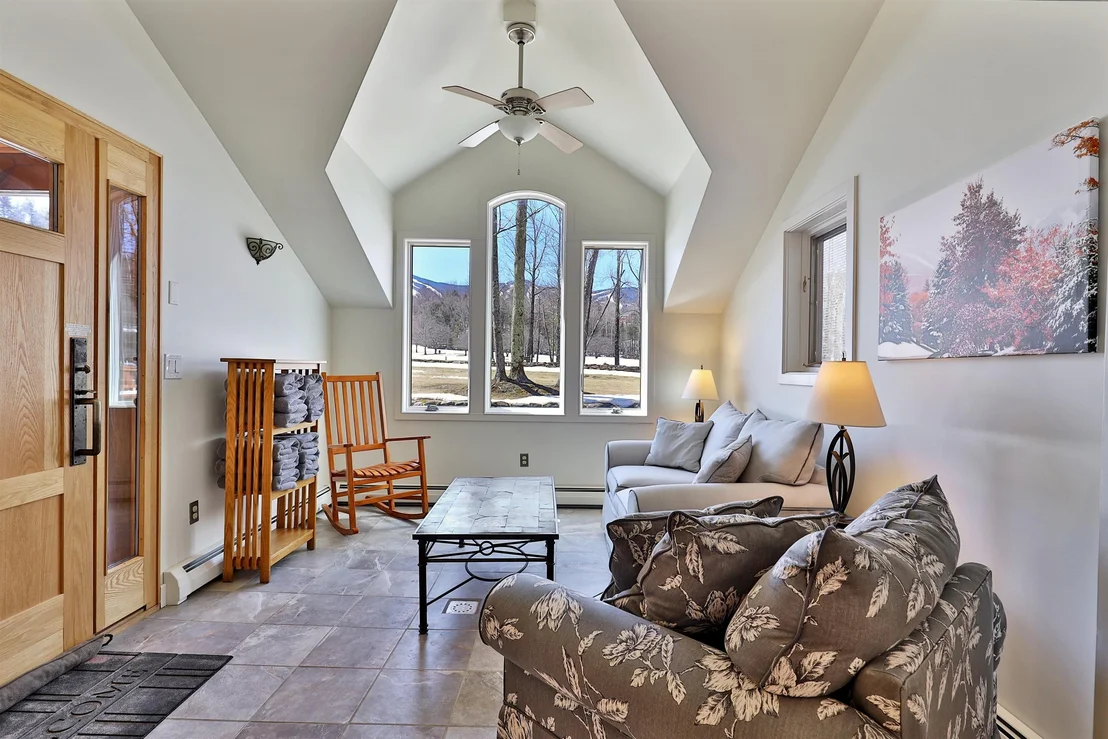 Photo of 426 Roaring Brook