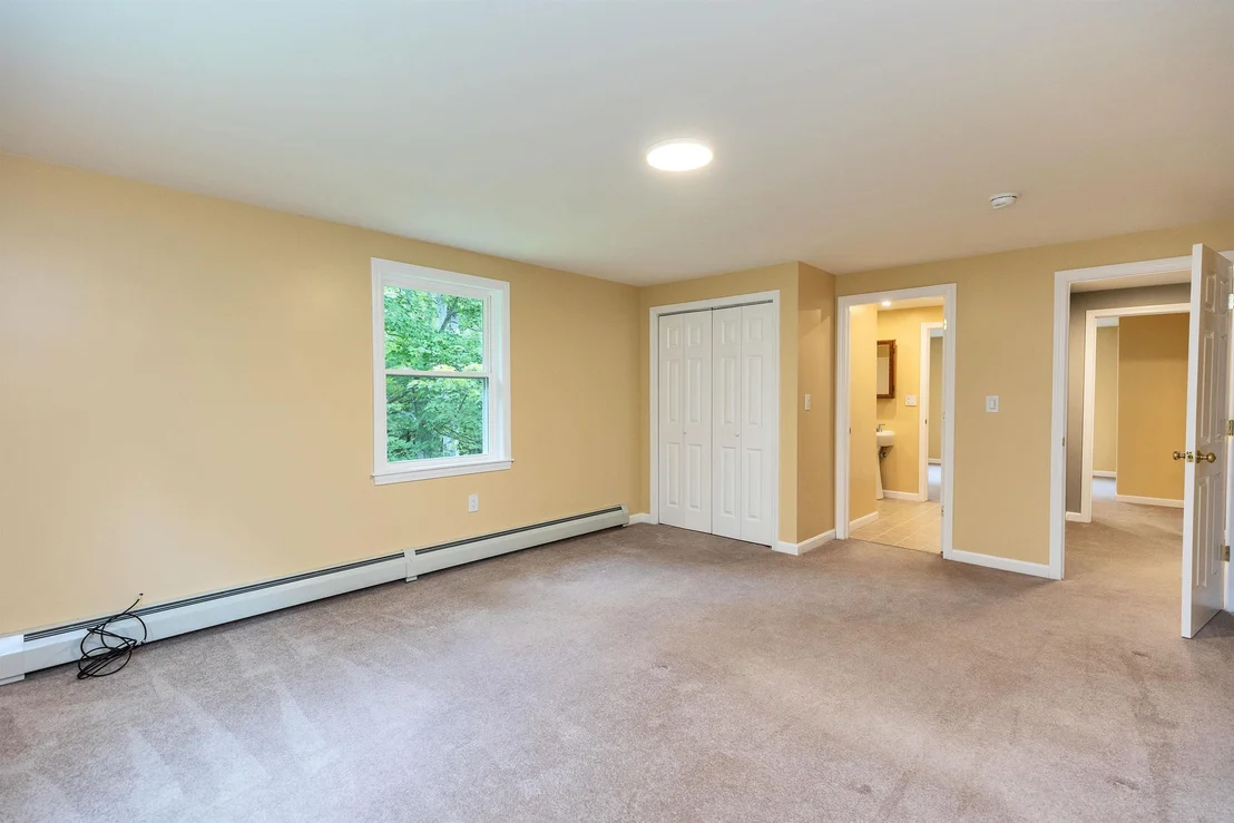 Photo of 489 Greenfield