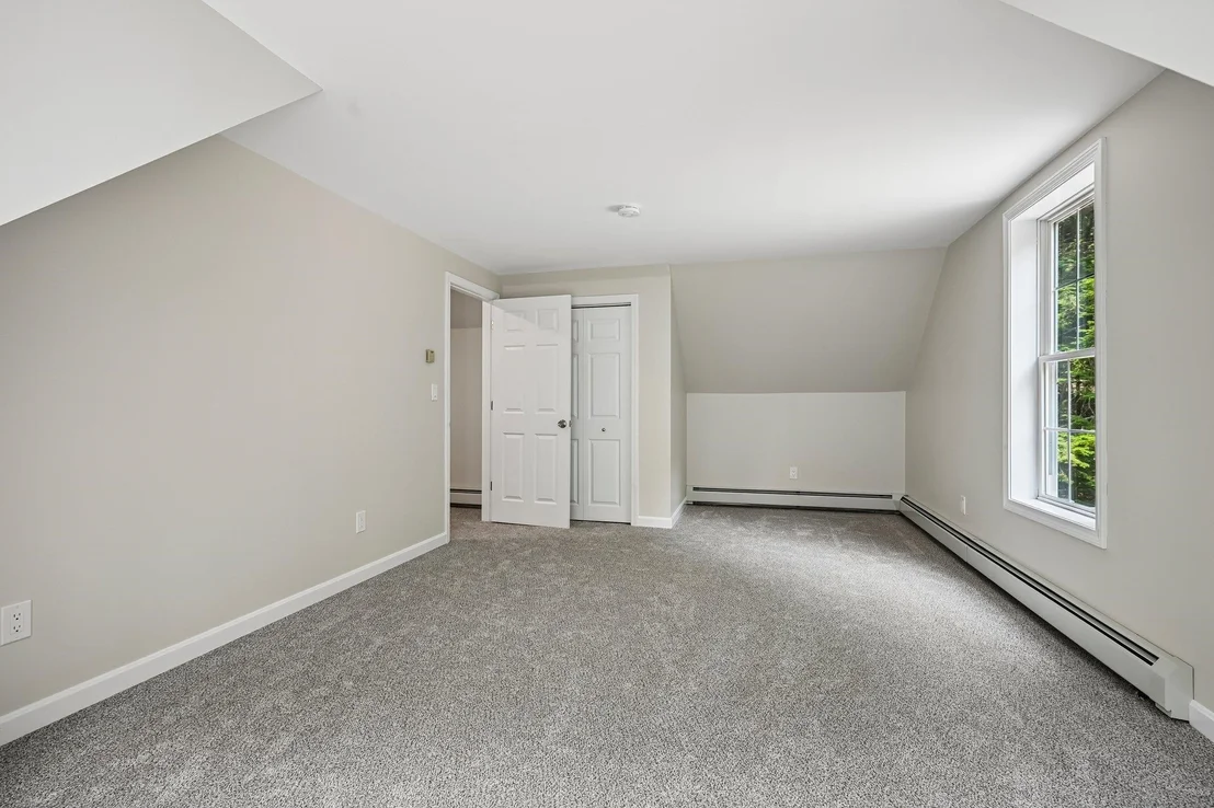 Photo of 15 Emerald