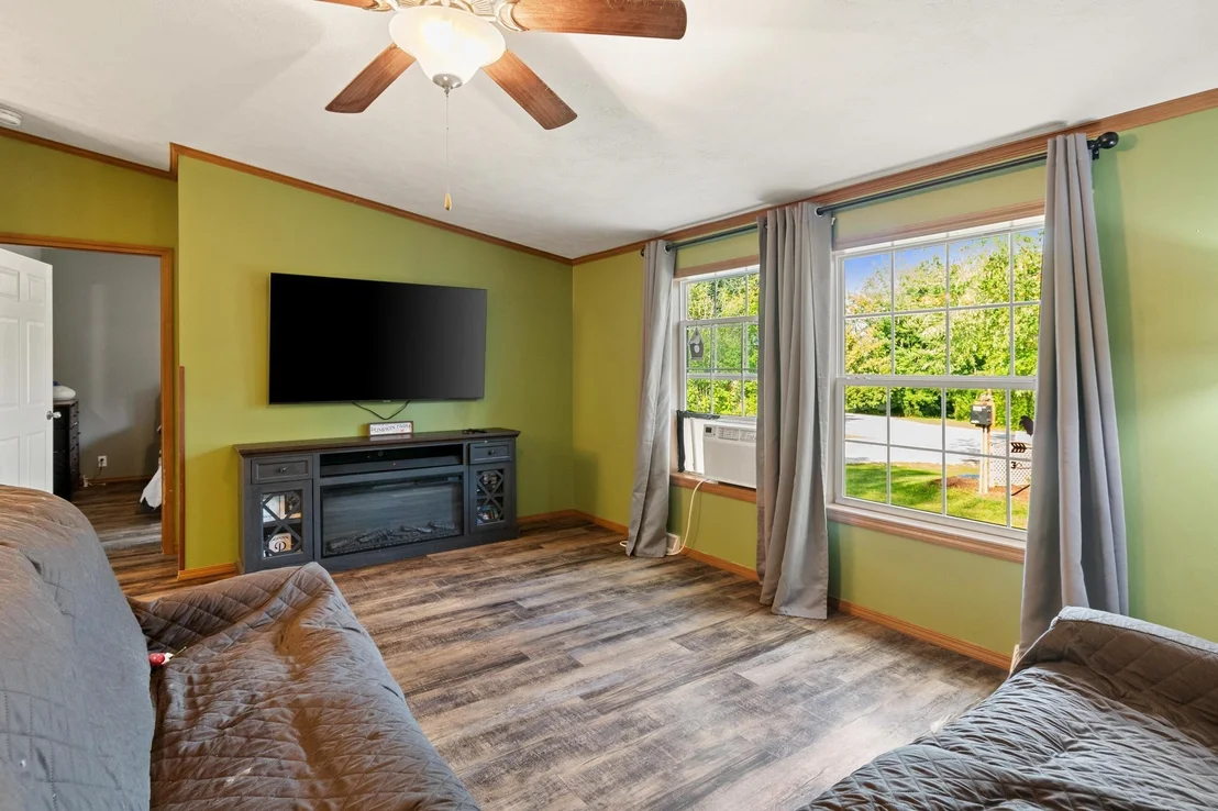 Photo of 1700 Highgate
