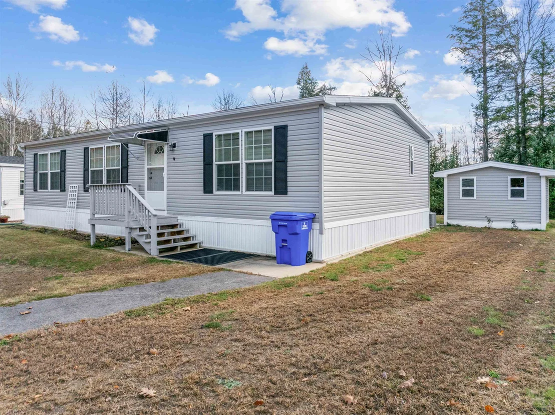 Photo of 9 Aspen