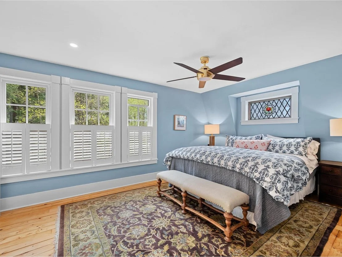 Photo of 8 Richardson
