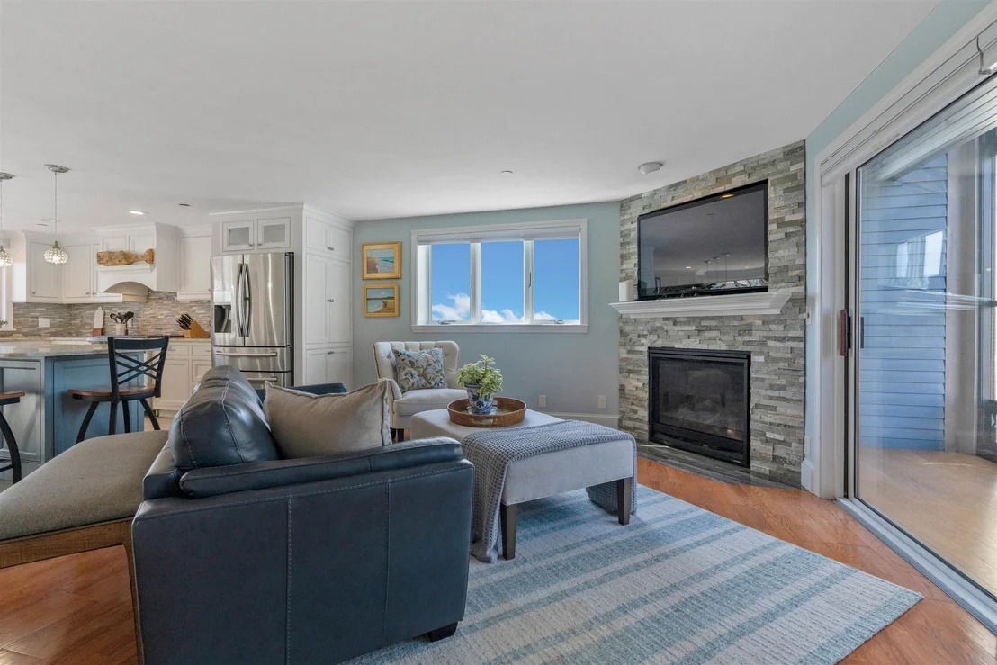 Photo of Unit 7 at 581 Ocean