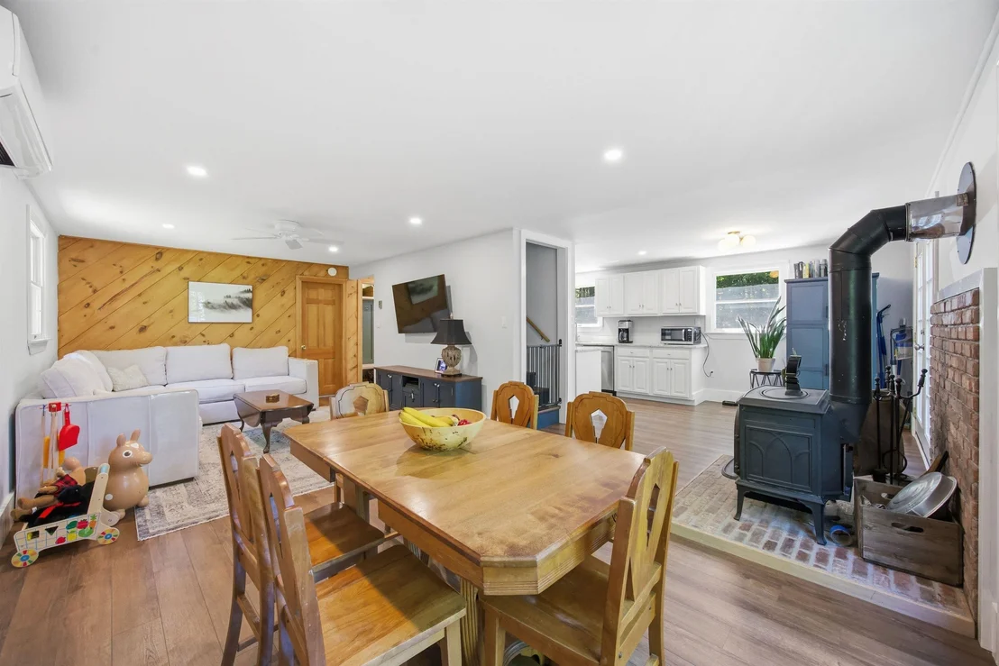 Photo of 48 Forest Hill
