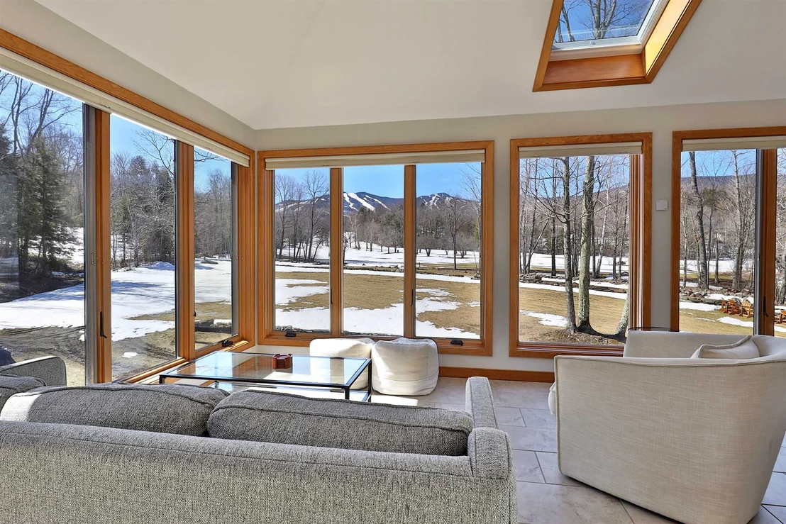 Photo of 426 Roaring Brook