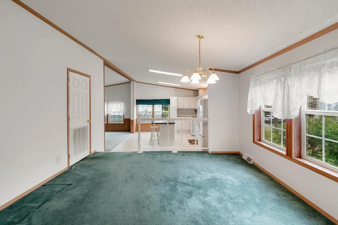 Photo of 611 Meadowbend
