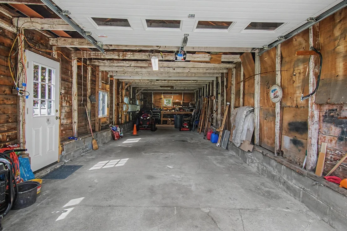 Photo of 64 Pine