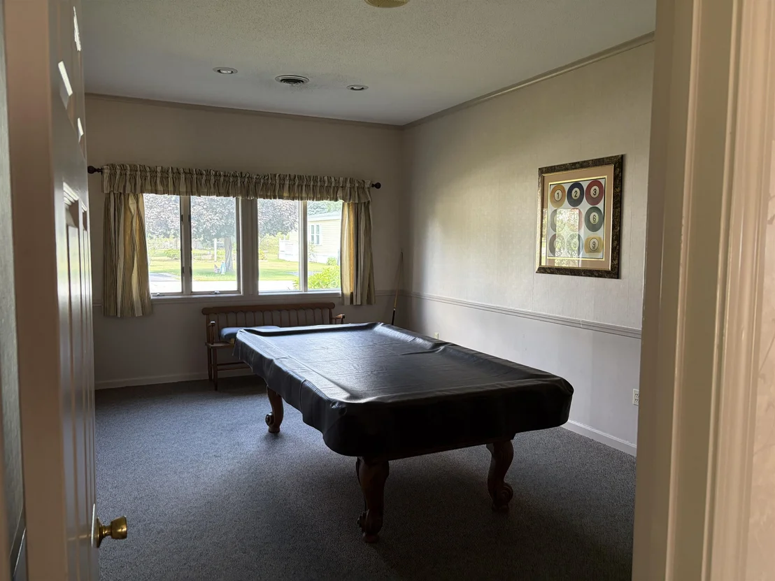 Photo of 52 Monadnock