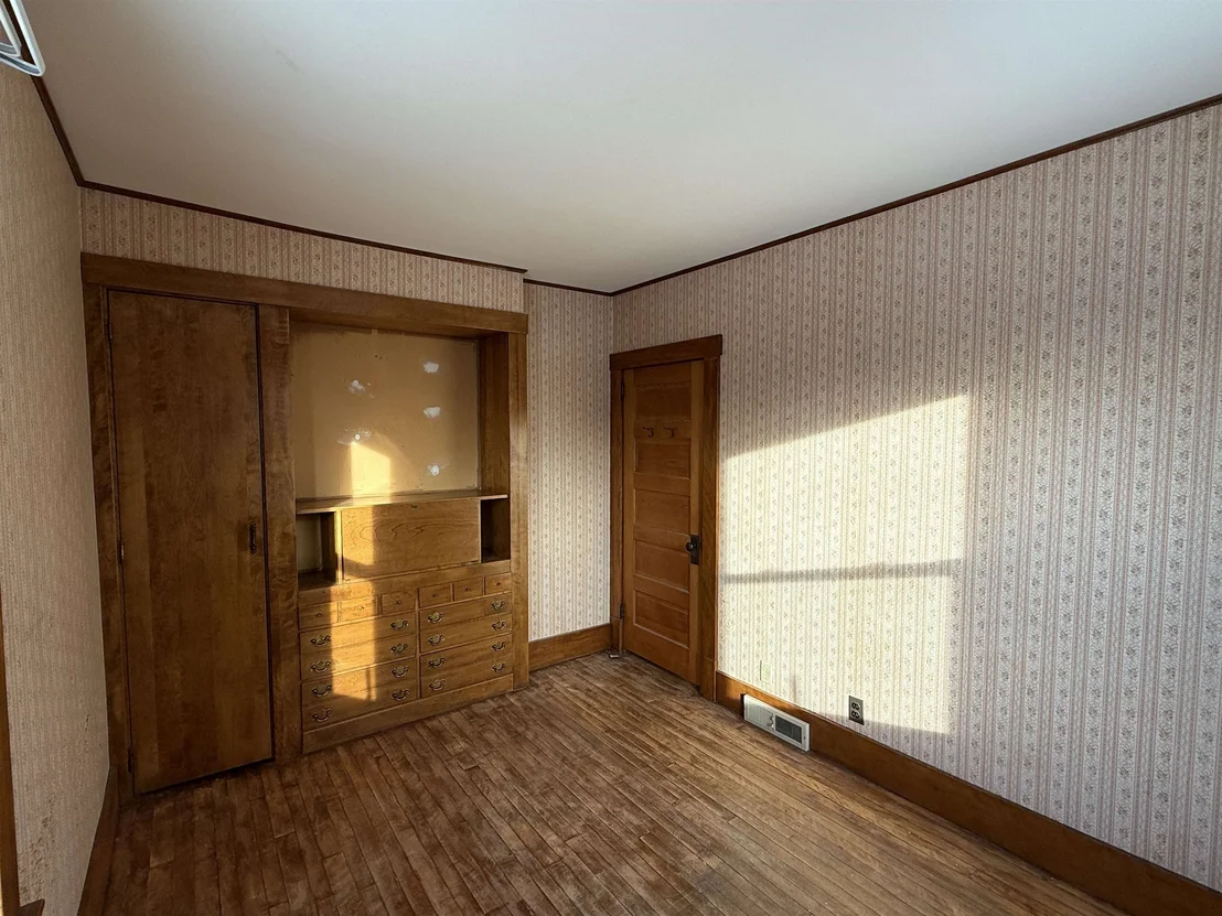 Photo of 220 Hall Stream