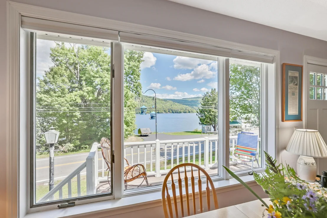 Photo of 370 Lake
