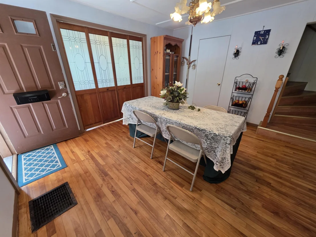 Photo of 2 Union