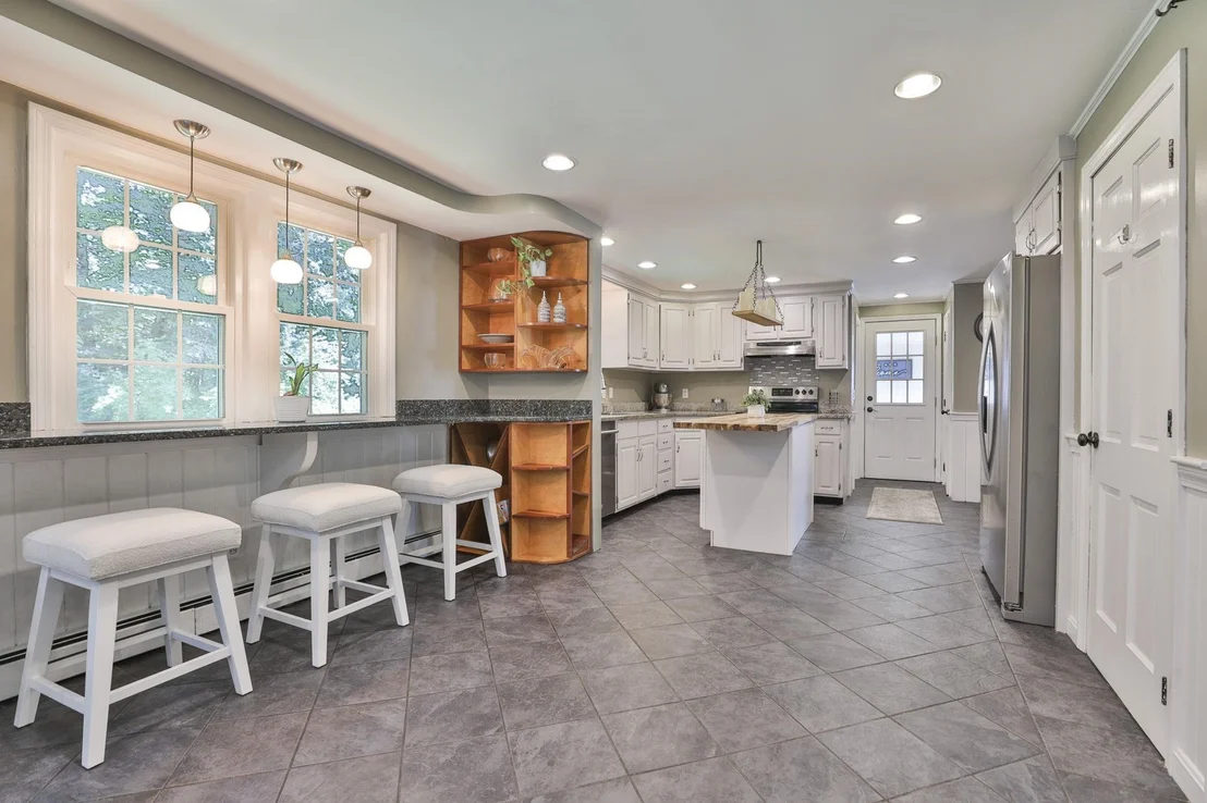 Photo of 24 Beaver Brook