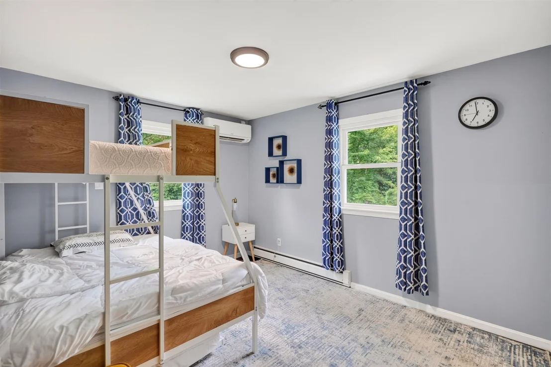 Photo of 87 Sleeper Hill