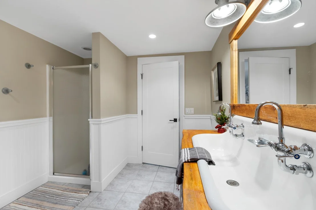 Photo of 476 Dix