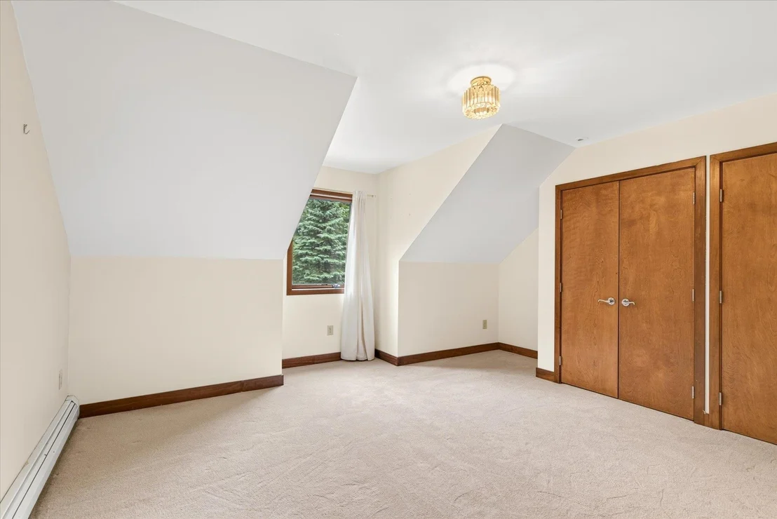 Photo of 243 Cricket Hill