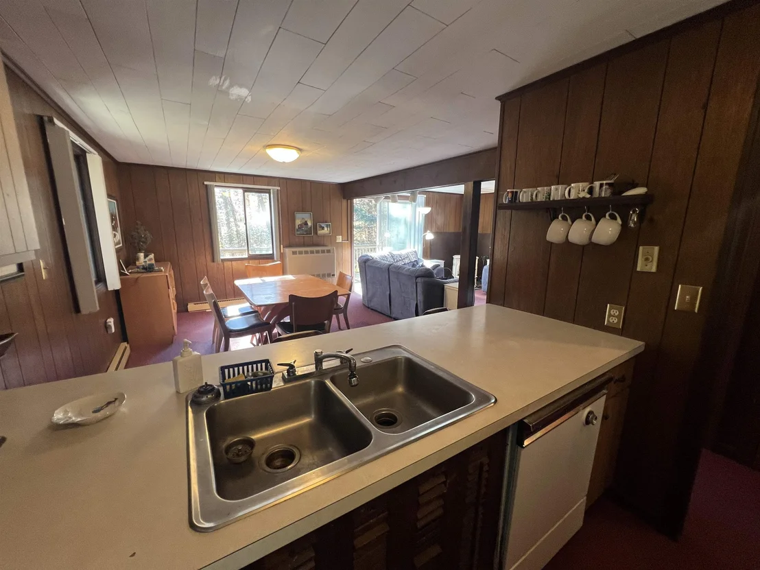 Photo of 40 Ellis Brook