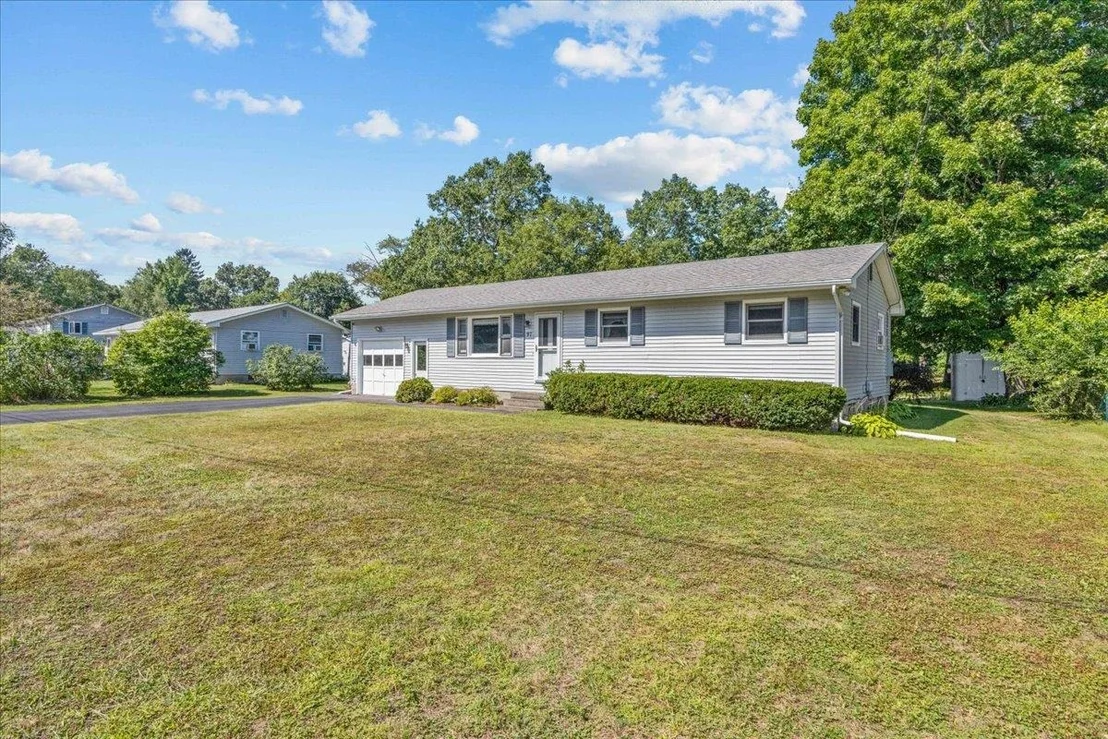 Photo of 97 Pine