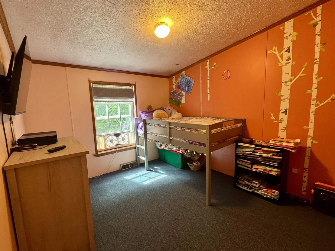 Photo of 2276 Gore