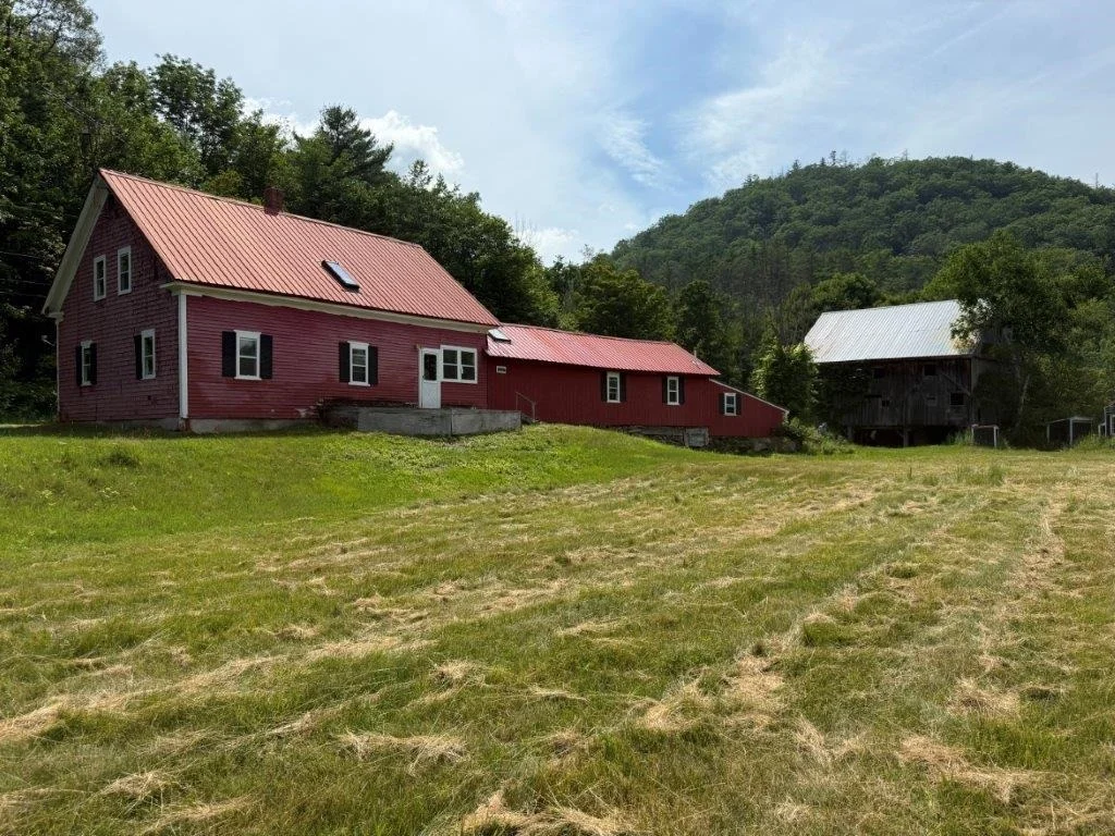 Photo of 446 Walker Brook