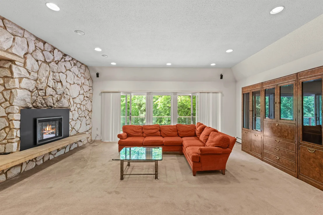 Photo of 14 Forest Ring