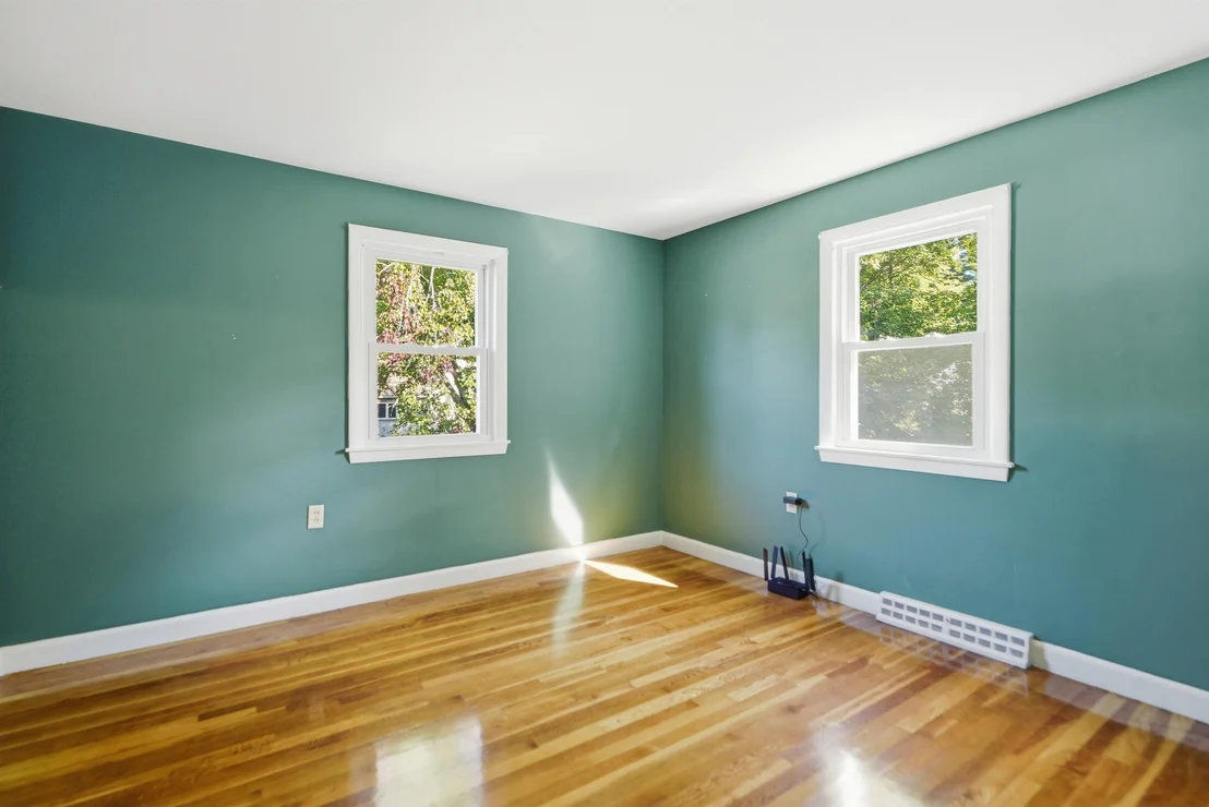 Photo of 32 Henderson