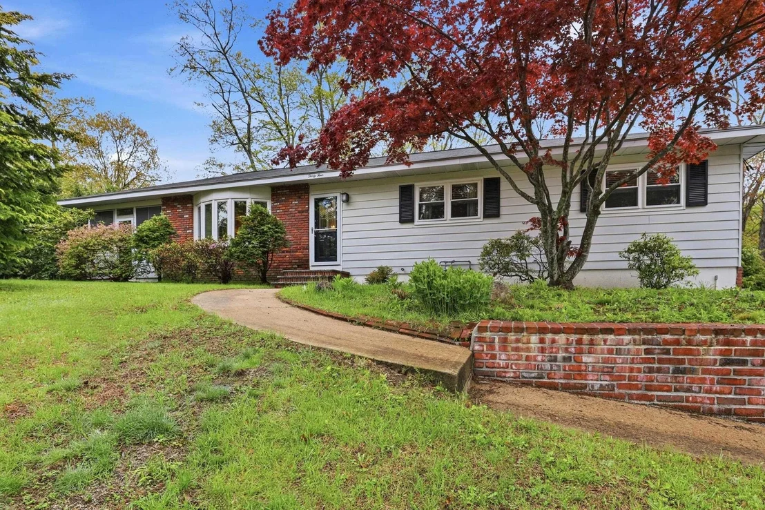 Photo of 34 Beverly