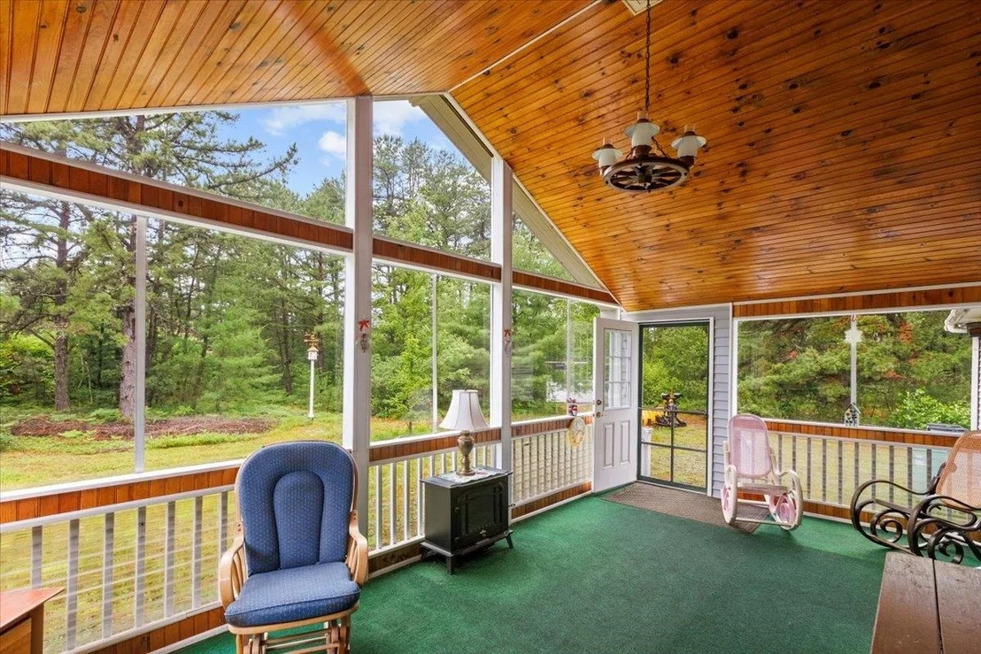 Photo of 548 Silver Pine