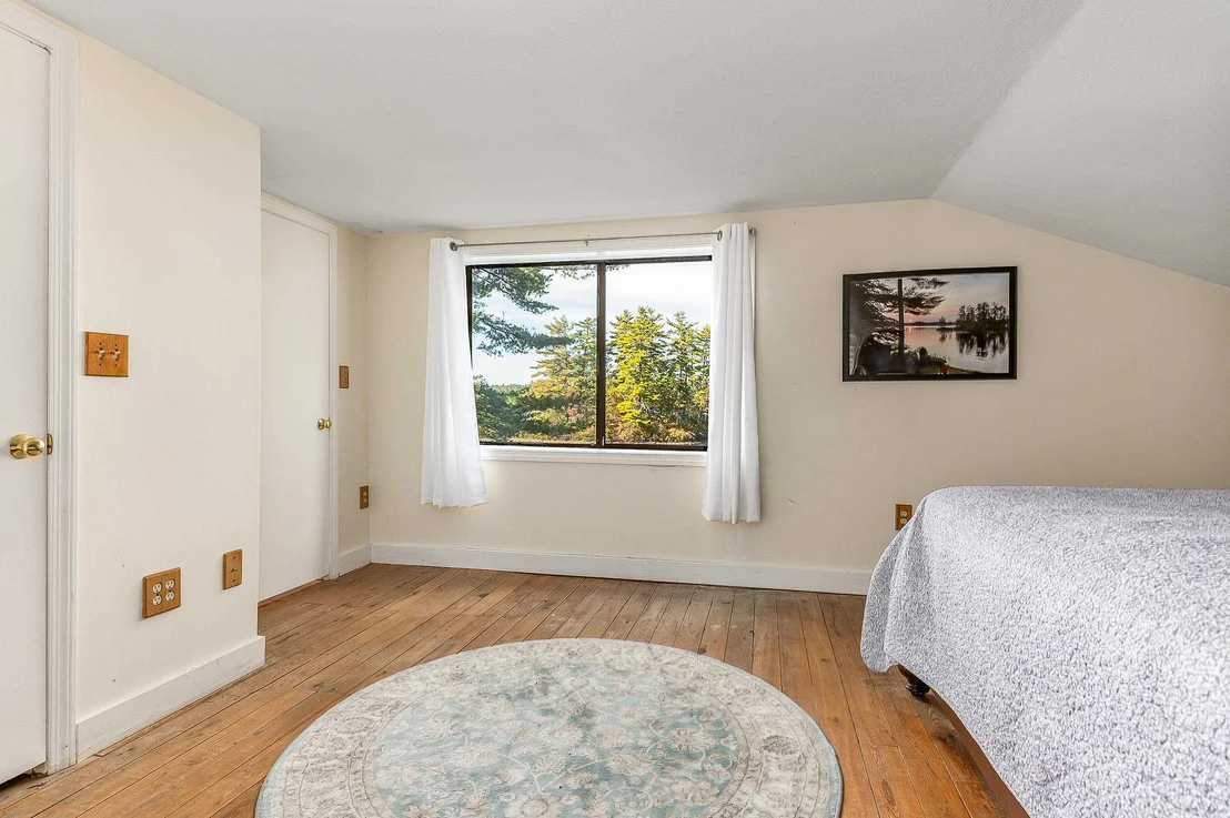 Photo of 44 Rocky Point