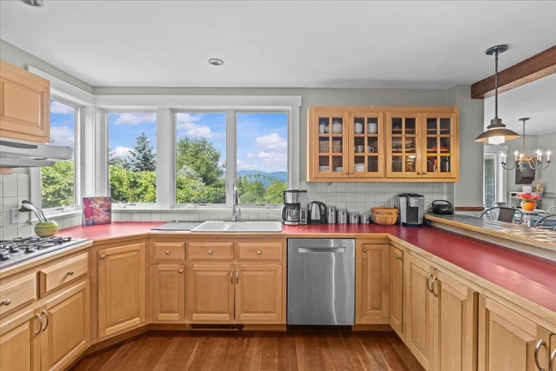 Photo of 340 Worcester Ridge