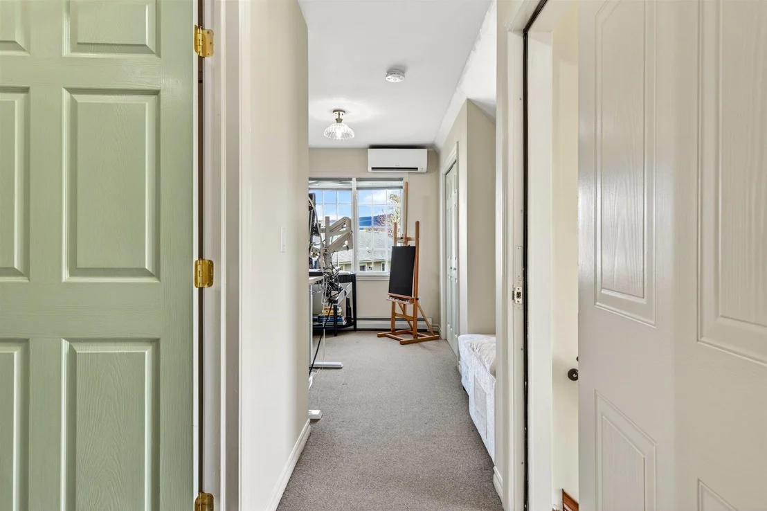 Photo of 3 Griswold