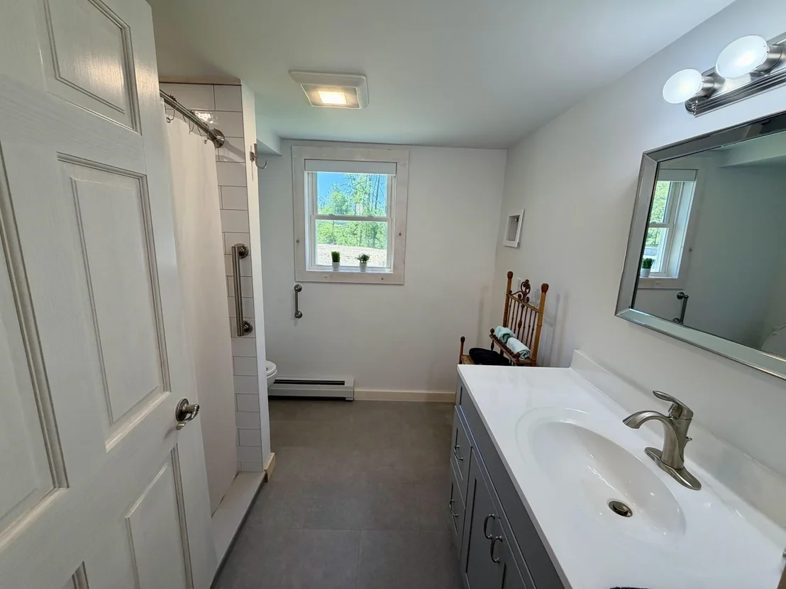 Photo of 3953 West Shore