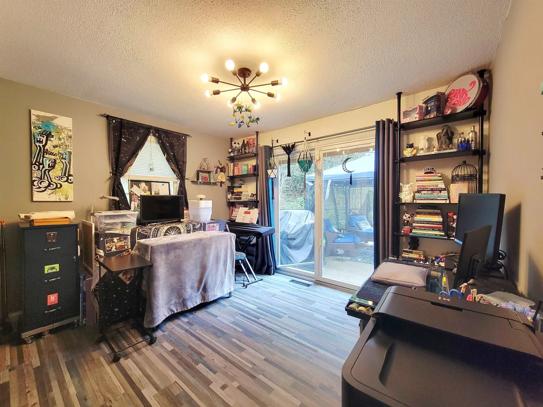 Photo of 255 Main