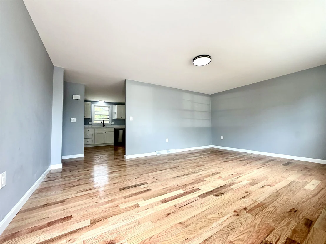 Photo of 377 broad