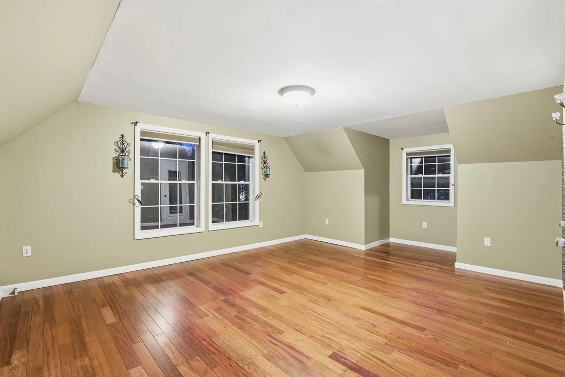 Photo of 249 Cooper Hill