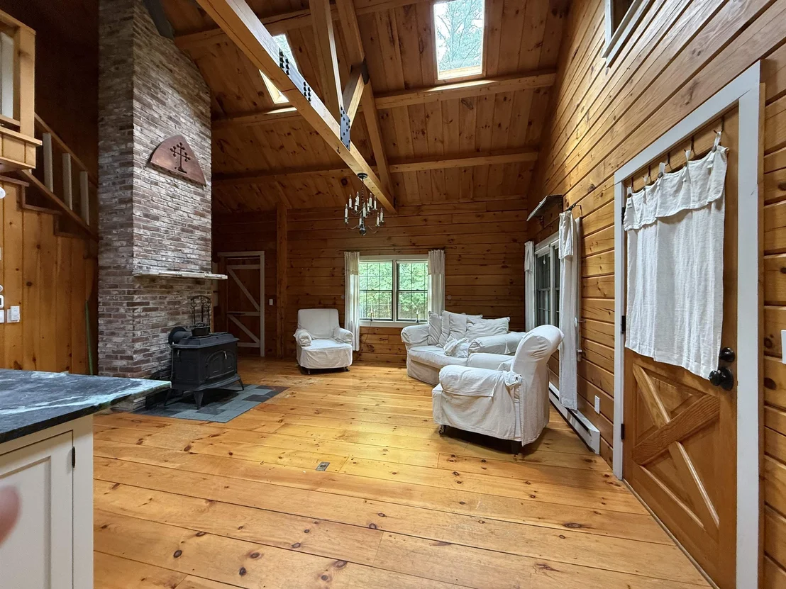 Photo of 38 Old Jaffrey