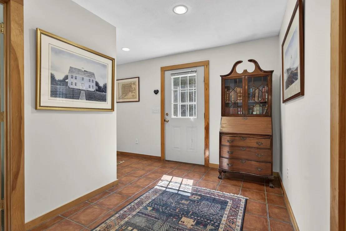 Photo of 2221 Valley